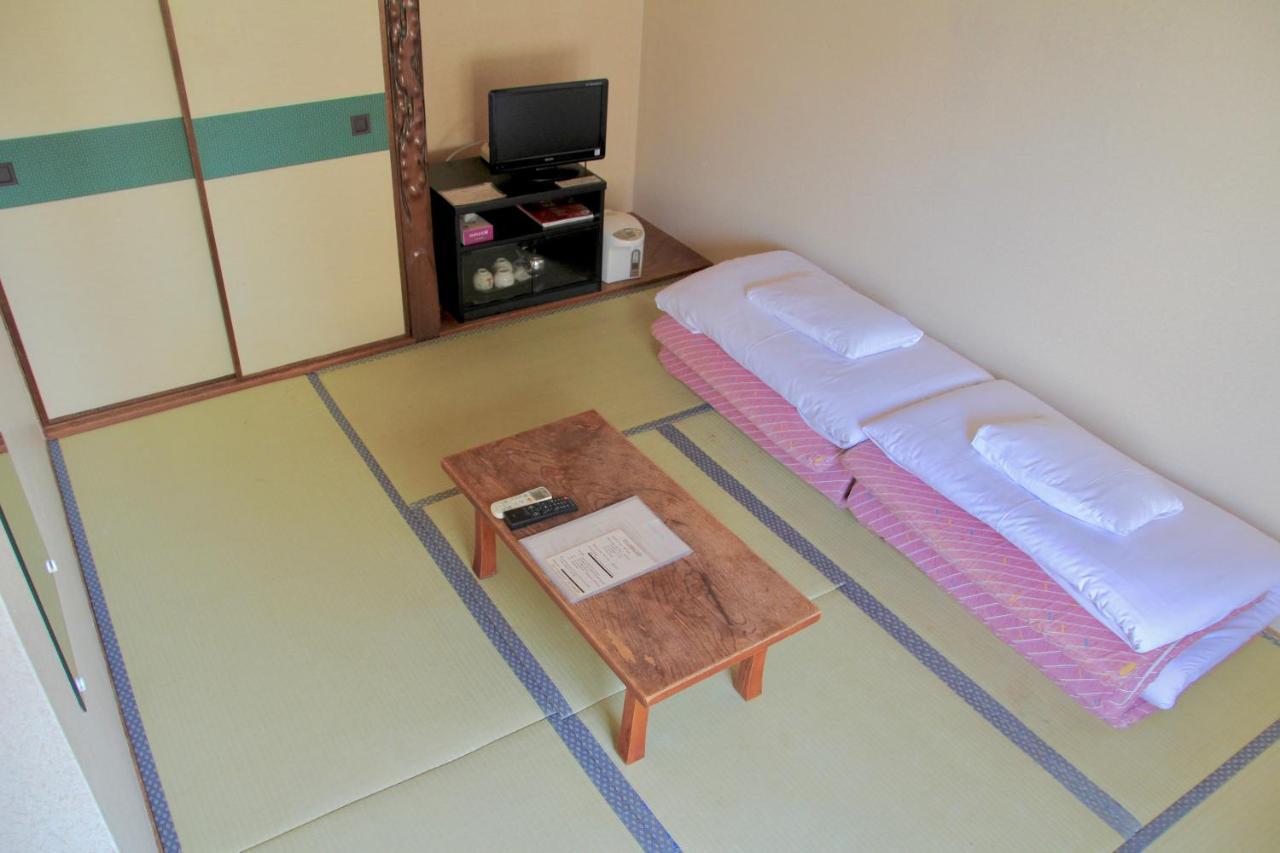 City Pension Tommy Rich Inn Киото Екстериор снимка
